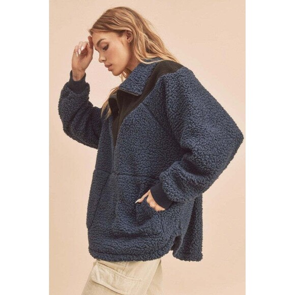 Aemi+Co Two Tone Half Zip Fleece Sweatshirt - Picture 3 of 5